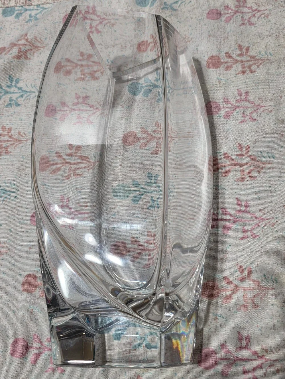 Clear Glass Decorative Vase - Elegant Crystal-Look Home Accent